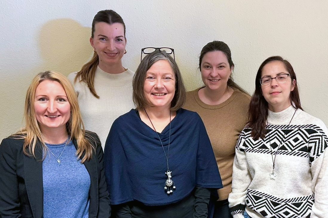 Berufsberater-Team der AfA Gruppenfoto mit fünf lächelnden Damen