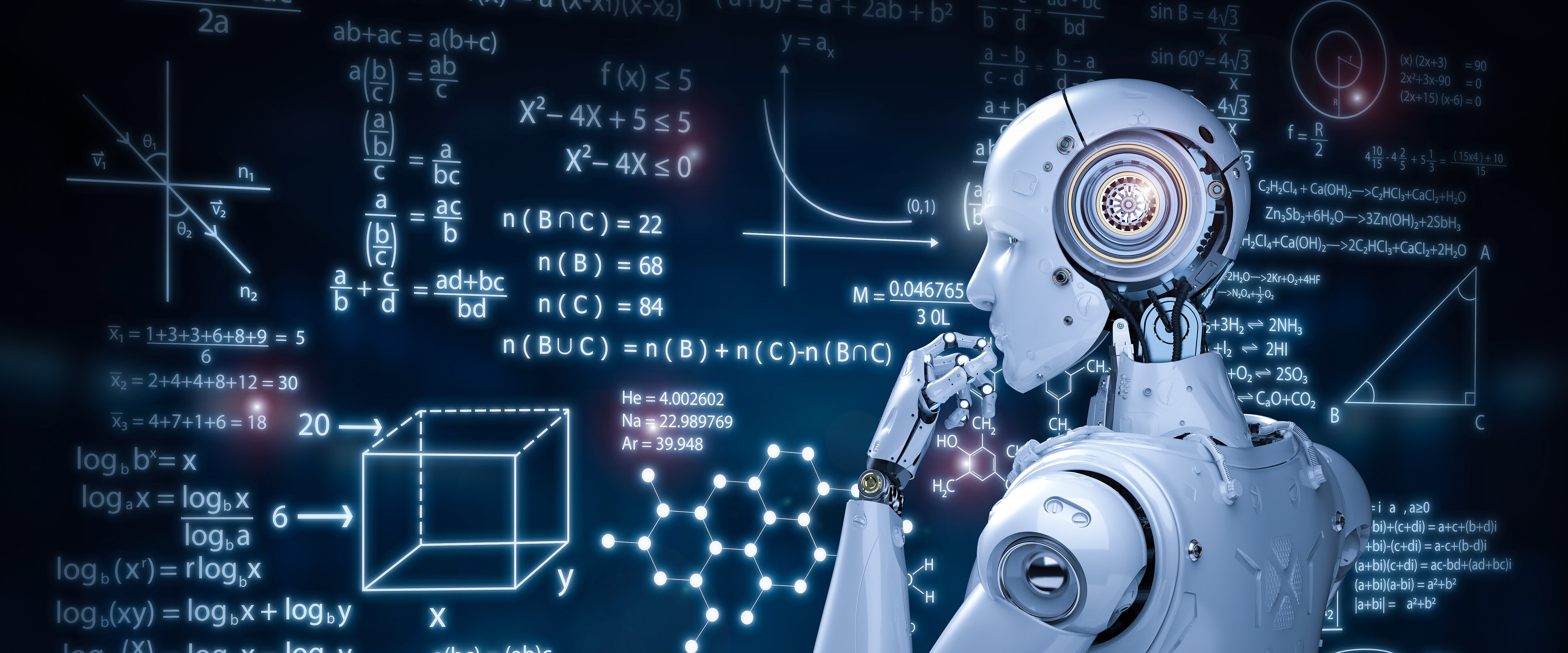 Informatik Master HTWK Leipzig Humanioder Roboter vor einer Wand mit Formeln und Grafiken.