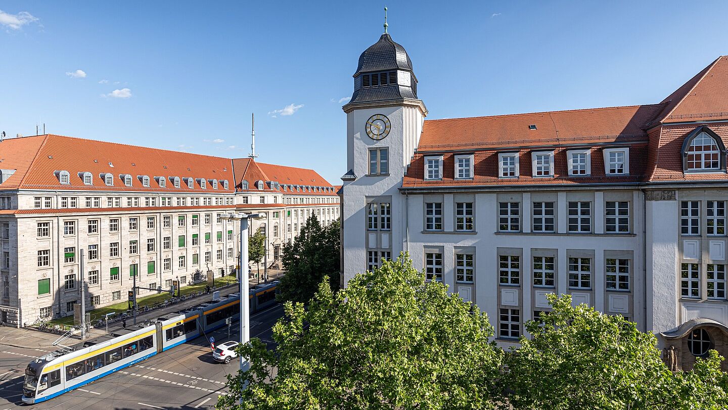 Draufblick auf den Geutebrück-Bau der HTWK Leipzig 