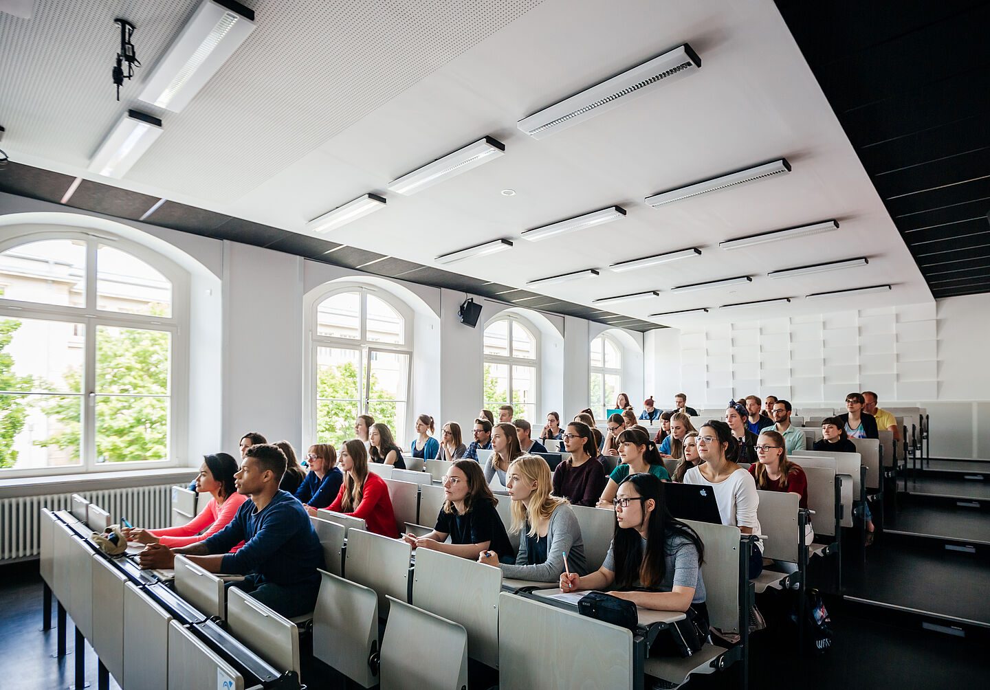 Hörsaal voller Studierender