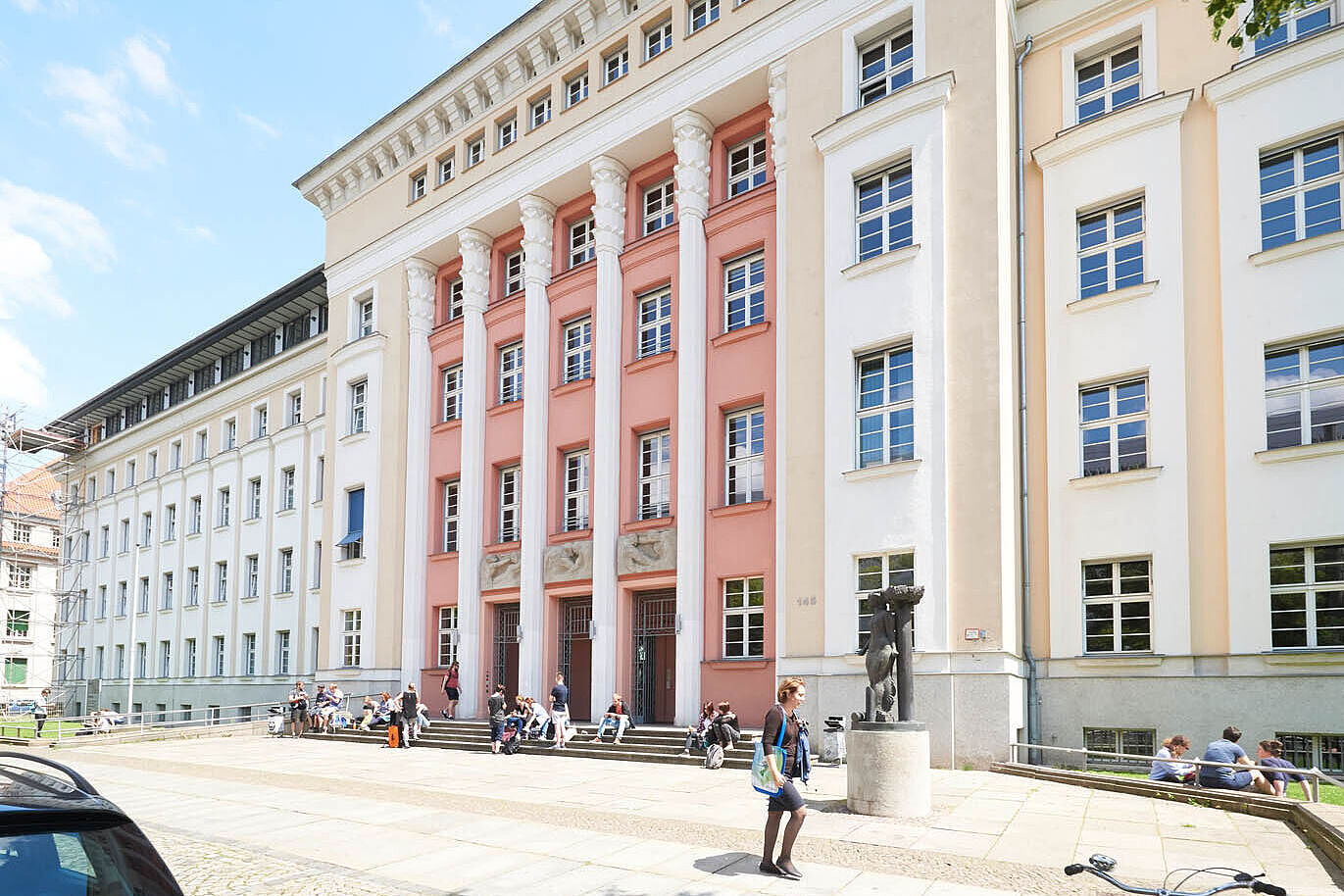 Frontansicht des Lipsius-Baus