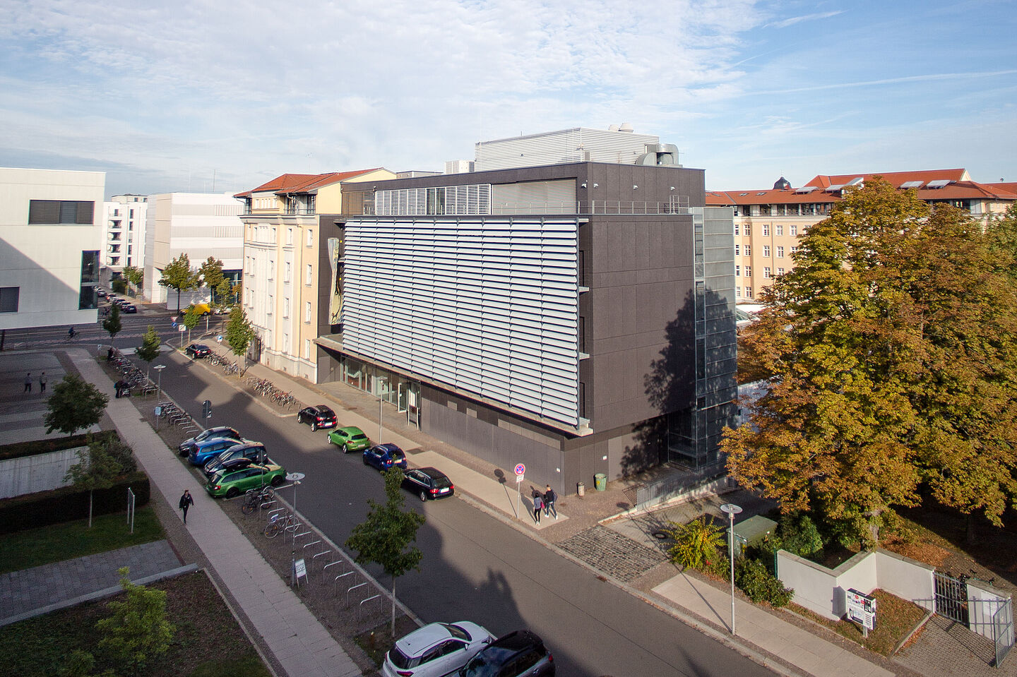 Straßenansicht des Fechner-Baus