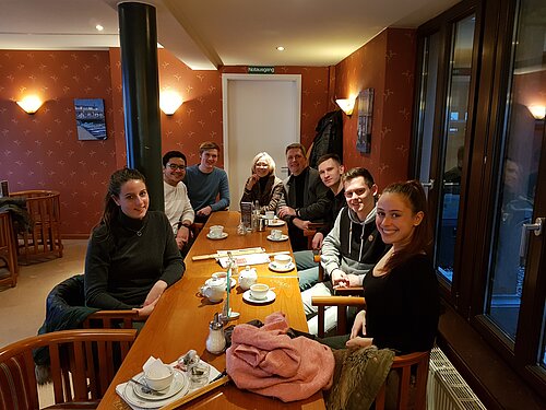 Zweites WiWi-Alumni-Kamingespräch Zweites WiWi-Alumni-Kamingespräch