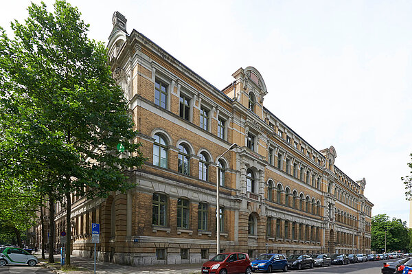 HTWK Wiener-Bau HTWK Wiener-Bau Außenansicht