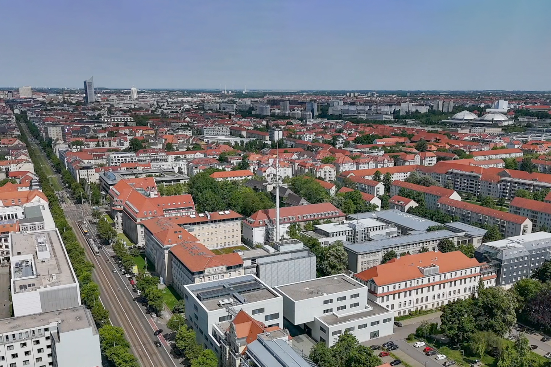 HTWK-Hauptcampus Blick aus der Vogelperspektive auf den Hauptcampus sowie das Zentrum Leipzigs