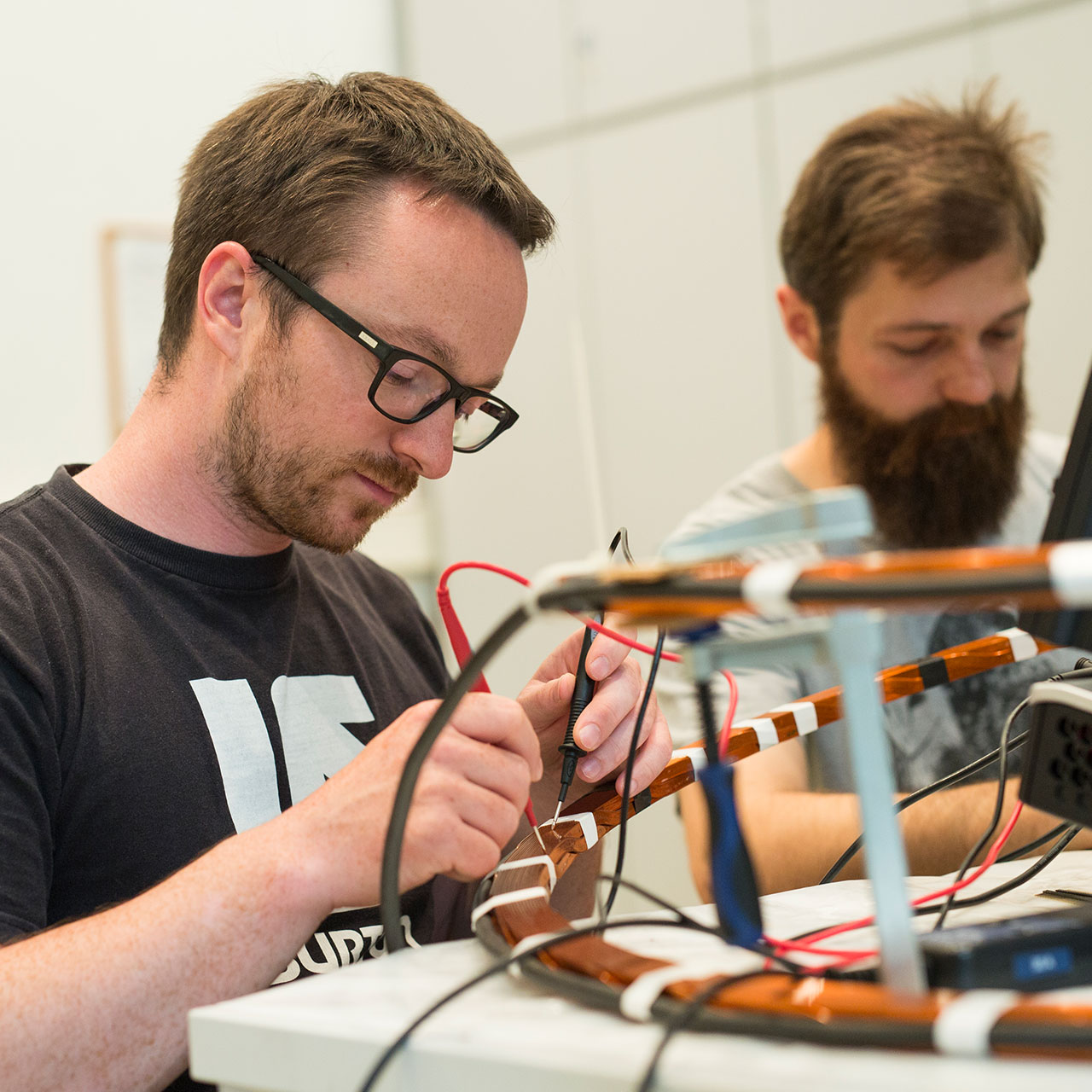 Studiengang Wirtschaftsingenieurwesen Elektrotechnik Master Symbolbild Studiengang Wirtschaftsingenieurwesen Elektrotechnik Master